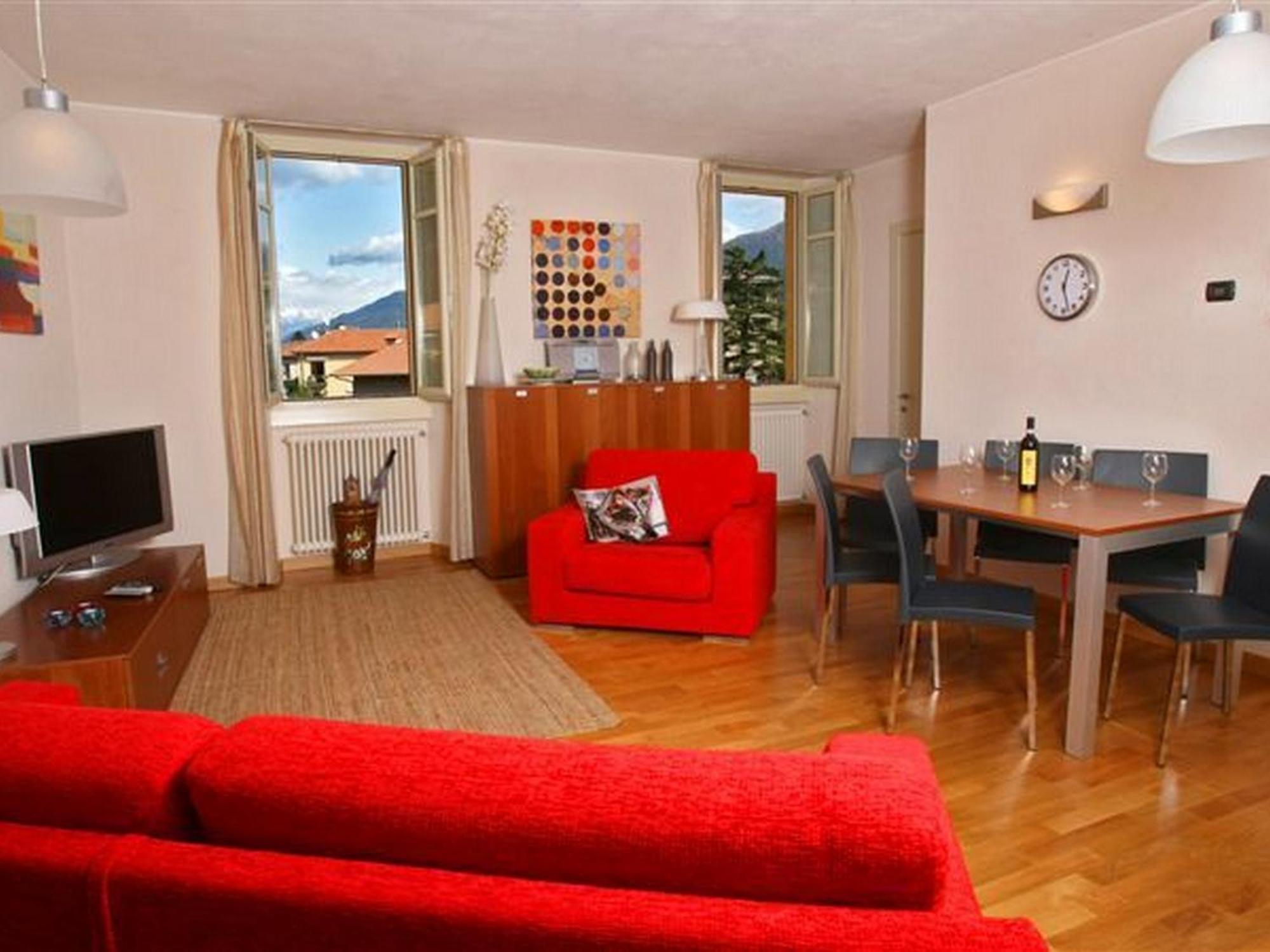 Ferienwohnung La Piazza Menaggio Exterior foto